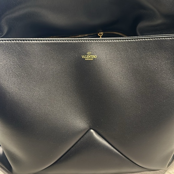 NWT Valentino Garavani One Stud Hobo - Picture 6 of 8